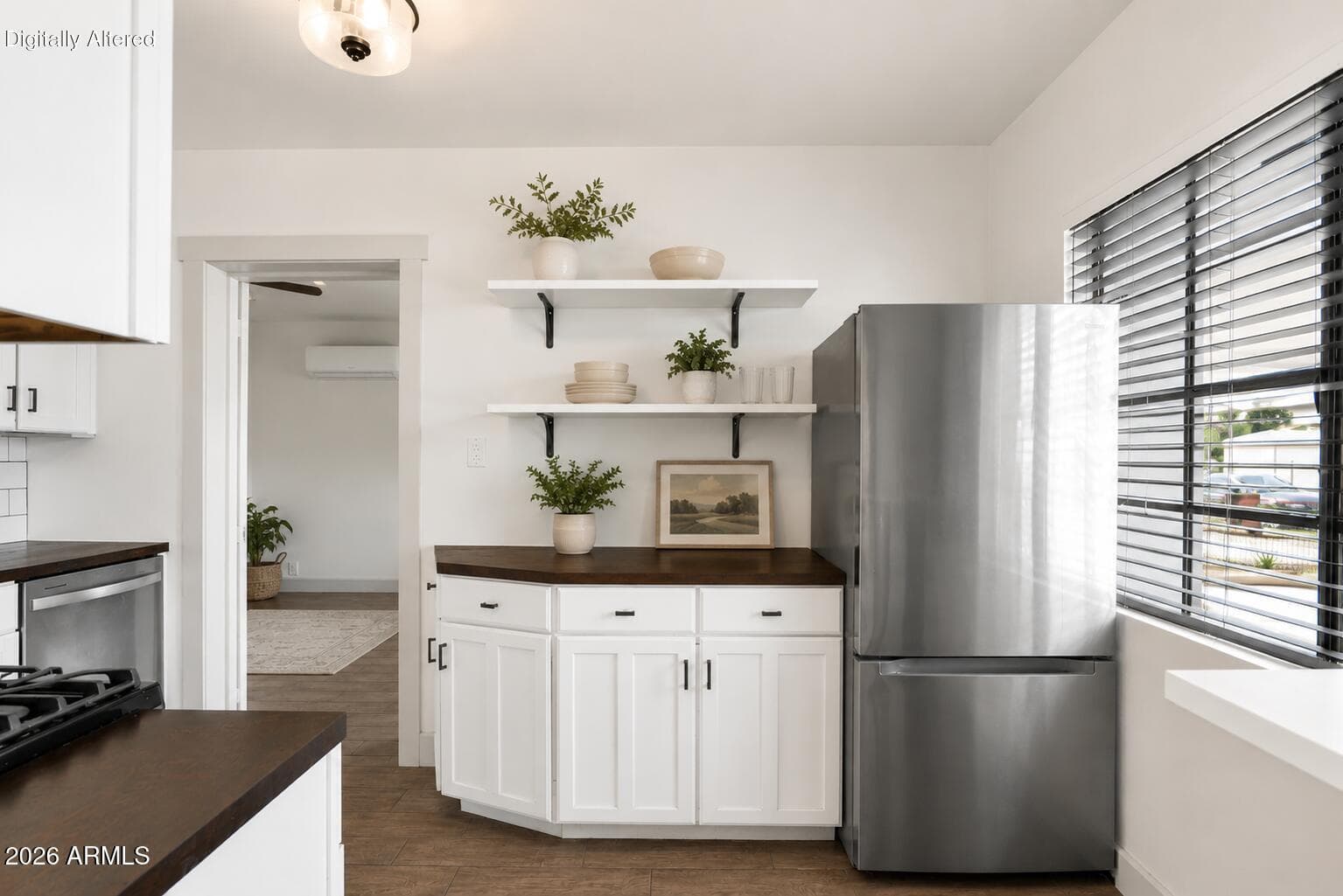 5513 E EARLL Drive, Phoenix, AZ 85018 — photo 15 of 35
