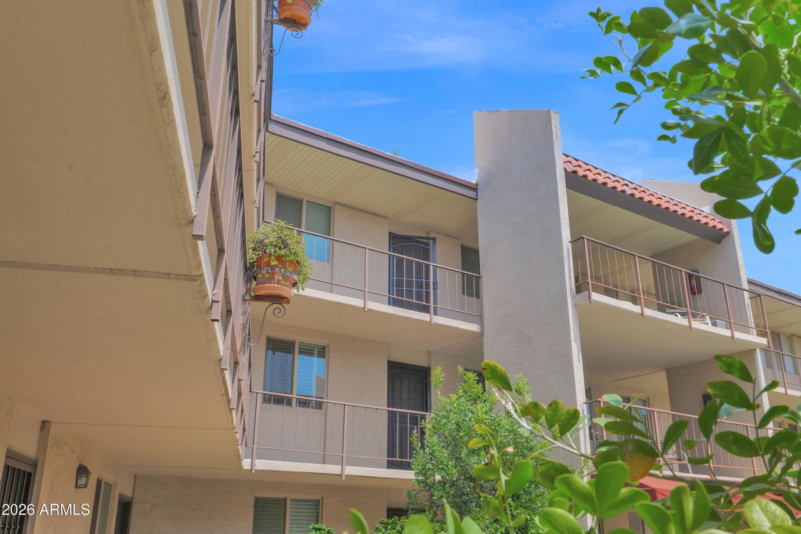 4727 E LAFAYETTE Boulevard 303, Phoenix, AZ 85018 — photo 5 of 24