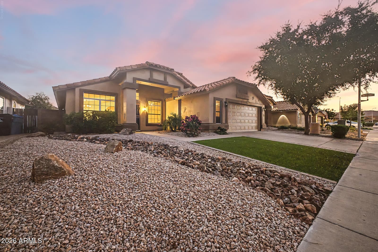 4623 E WHITE ASTER Street, Phoenix, AZ 85044 — photo 1 of 25