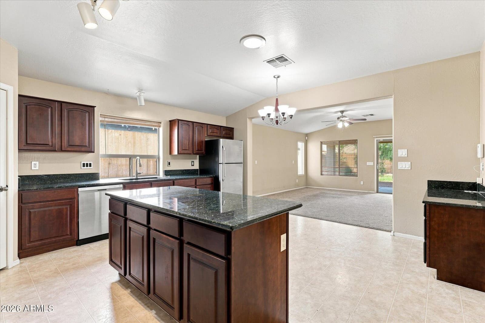 20 W COOPER CANYON Road, San Tan Valley, AZ 85143 — photo 4 of 39
