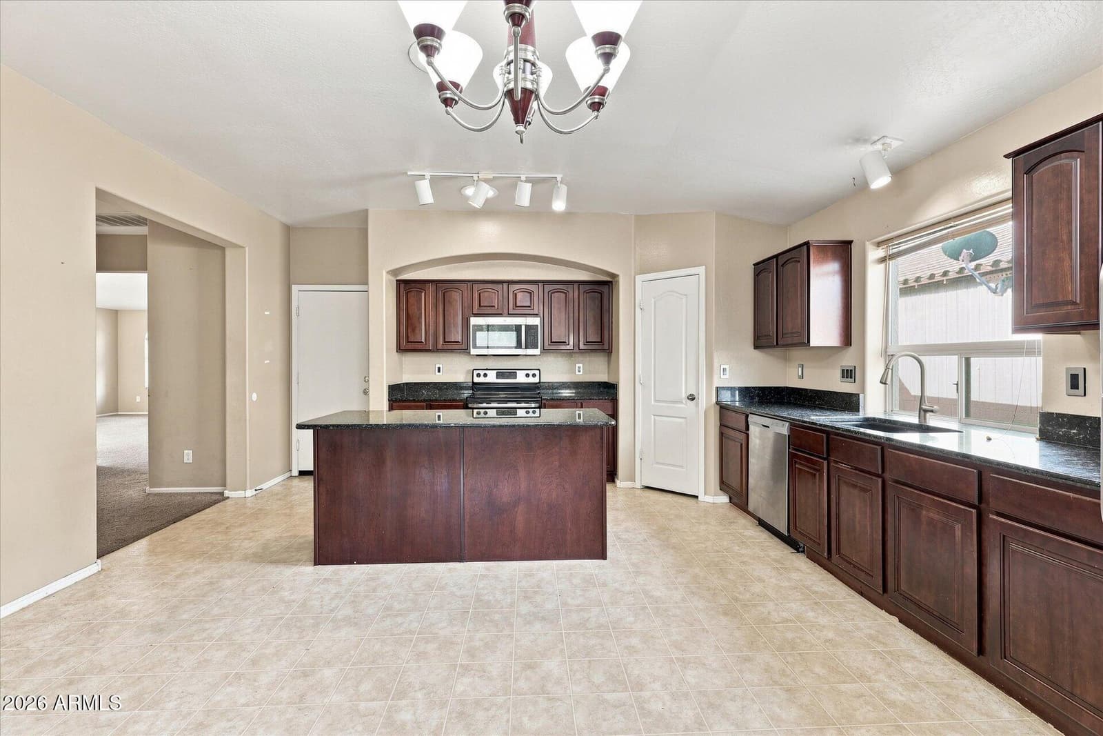 20 W COOPER CANYON Road, San Tan Valley, AZ 85143 — photo 5 of 39