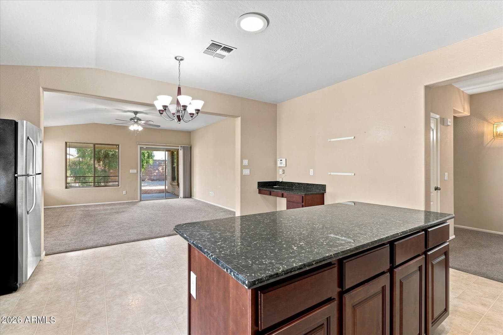 20 W COOPER CANYON Road, San Tan Valley, AZ 85143 — photo 7 of 39