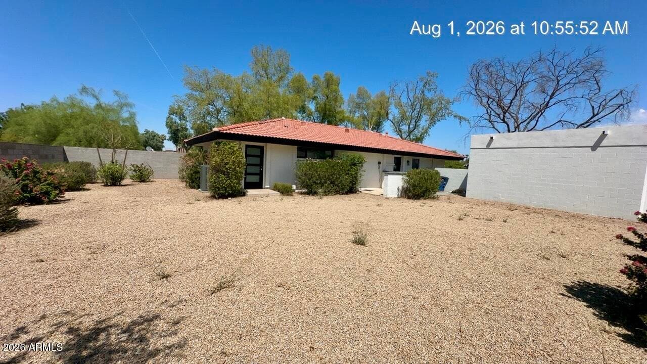 1001 N Burk Street, Gilbert, AZ 85234 — photo 3 of 3