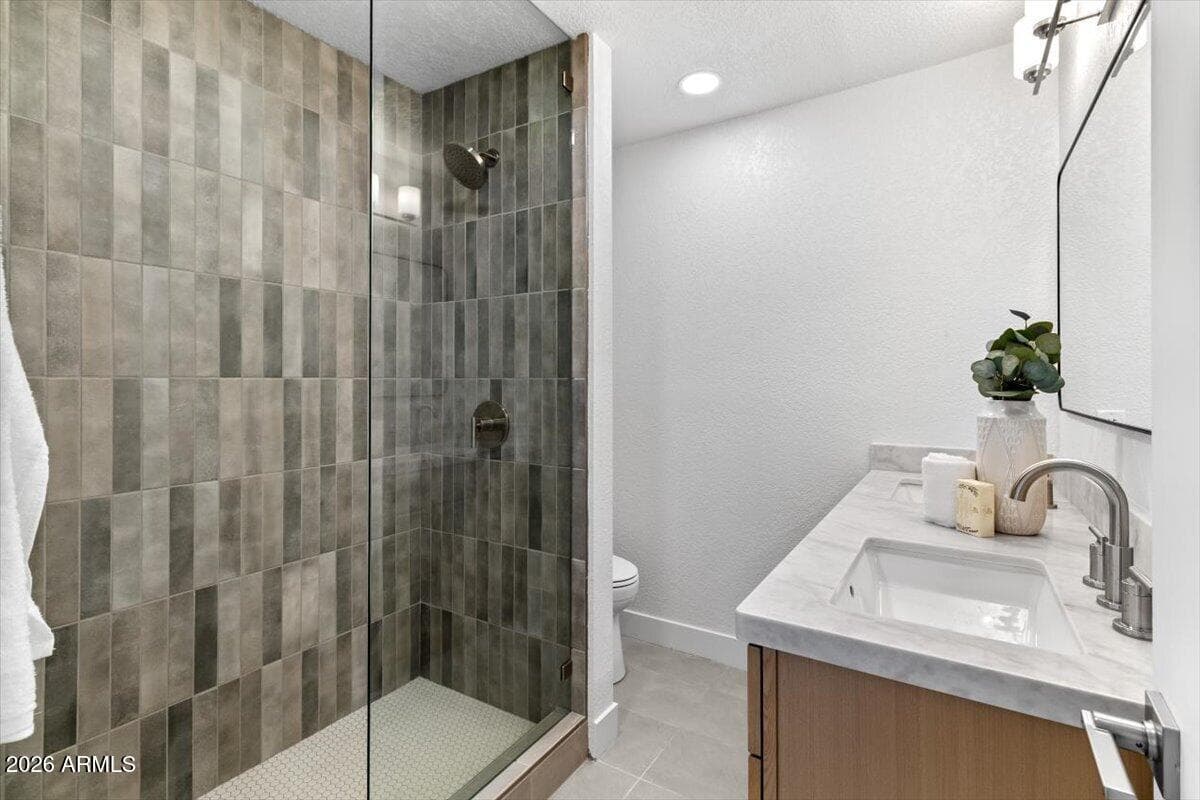 3926 E LAUREL Lane, Phoenix, AZ 85028 — photo 25 of 29