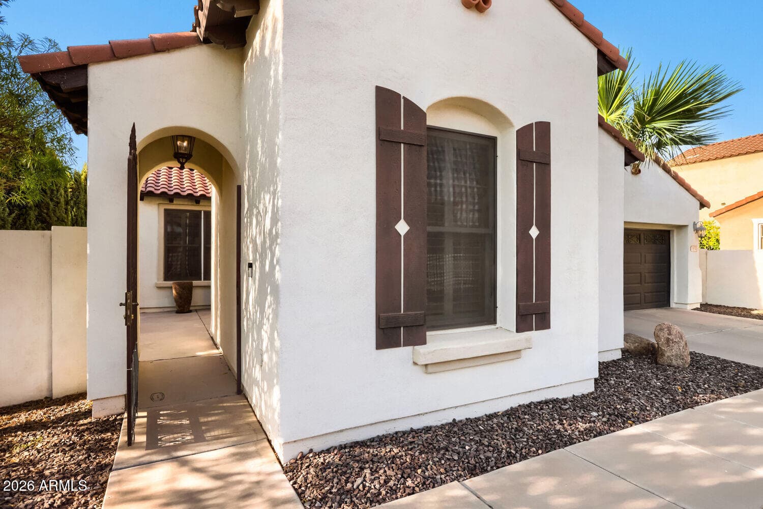 2178 E WISTERIA Drive, Chandler, AZ 85286 — photo 3 of 28