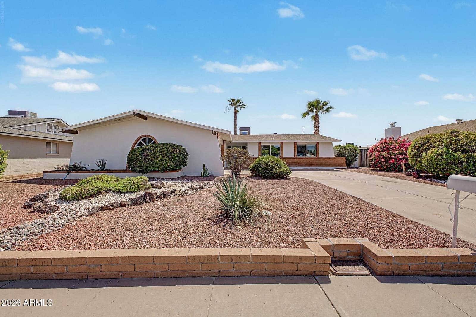 4819 W SUNNYSIDE Avenue, Glendale, AZ 85304 — photo 2 of 24