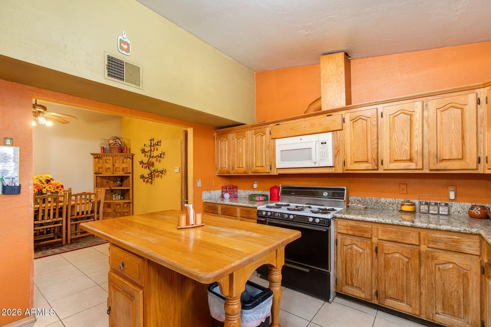2240 E Whitton Avenue, Phoenix, AZ 85016 — photo 10 of 27