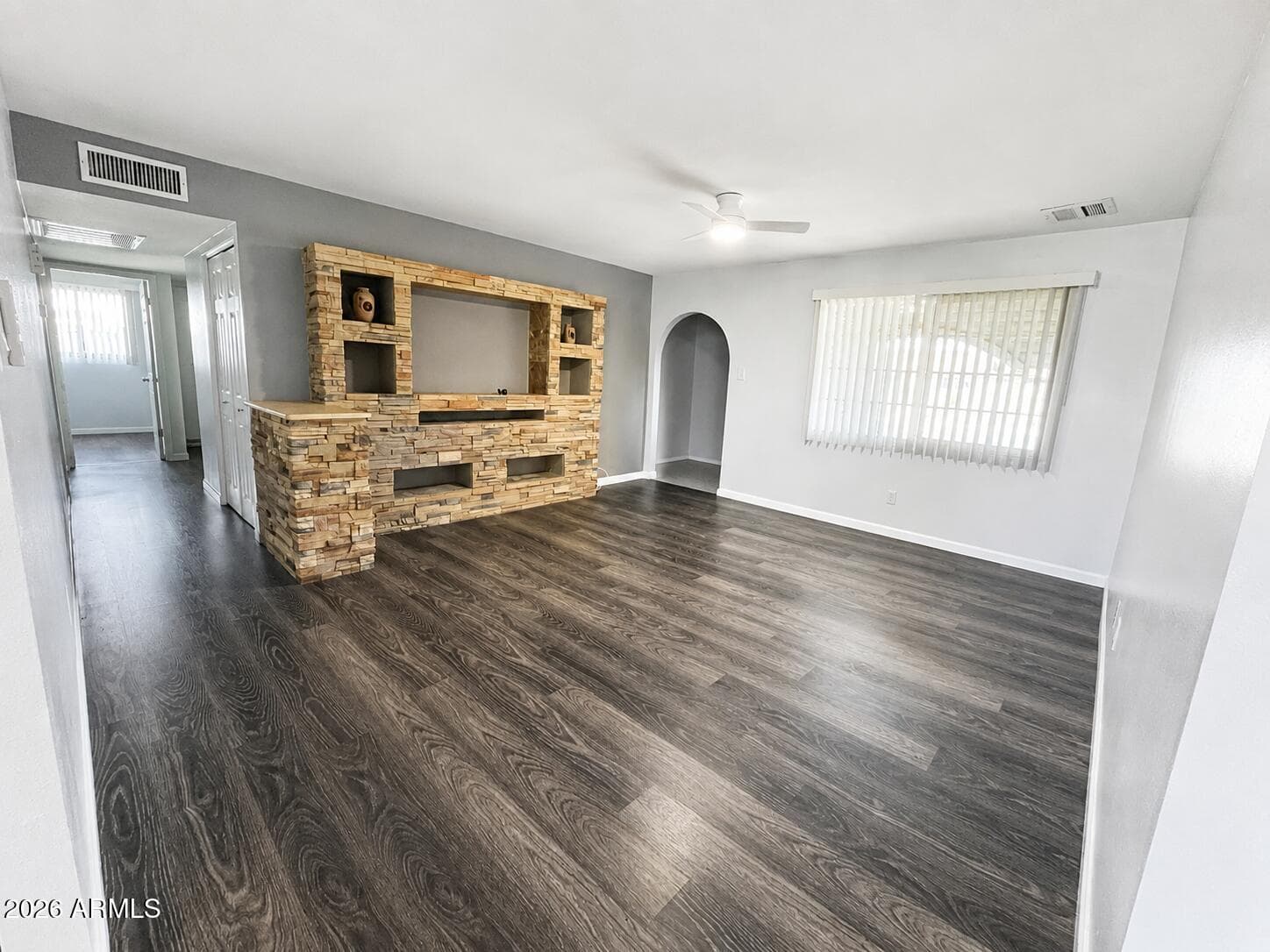 5603 W TIERRA BUENA Lane, Glendale, AZ 85306 — photo 9 of 27