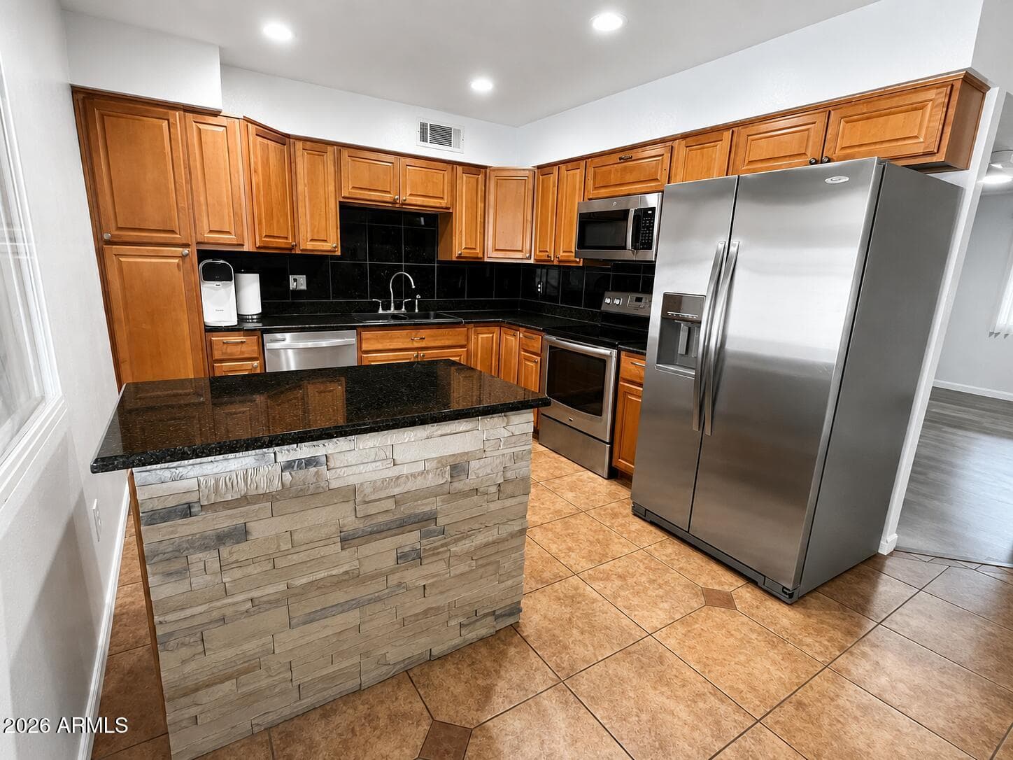 5603 W TIERRA BUENA Lane, Glendale, AZ 85306 — photo 11 of 27