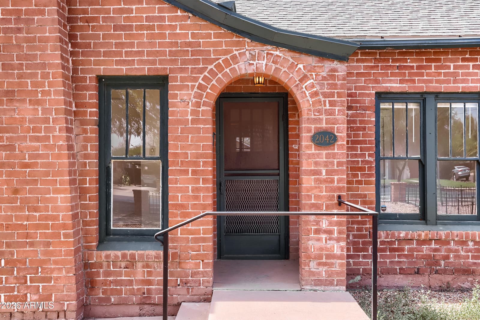 2042 N 12TH Street, Phoenix, AZ 85006 — photo 4 of 22