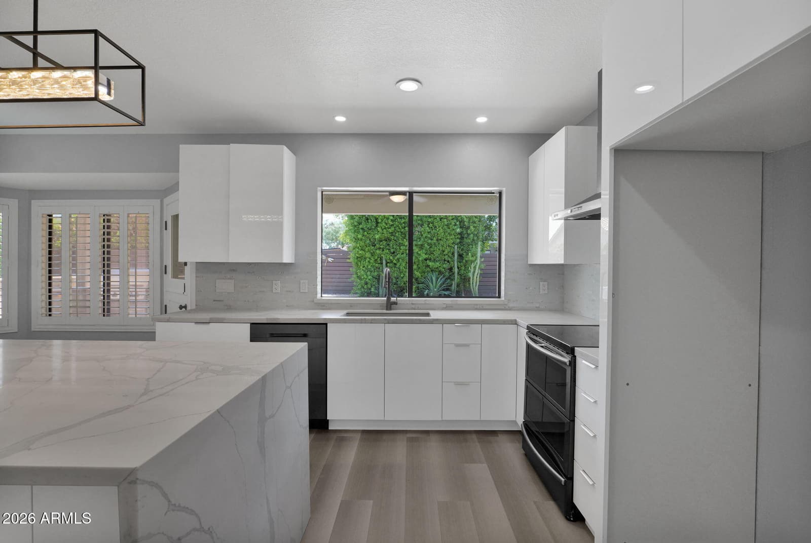 1501 W ANTIQUA Drive, Gilbert, AZ 85233 — photo 17 of 62
