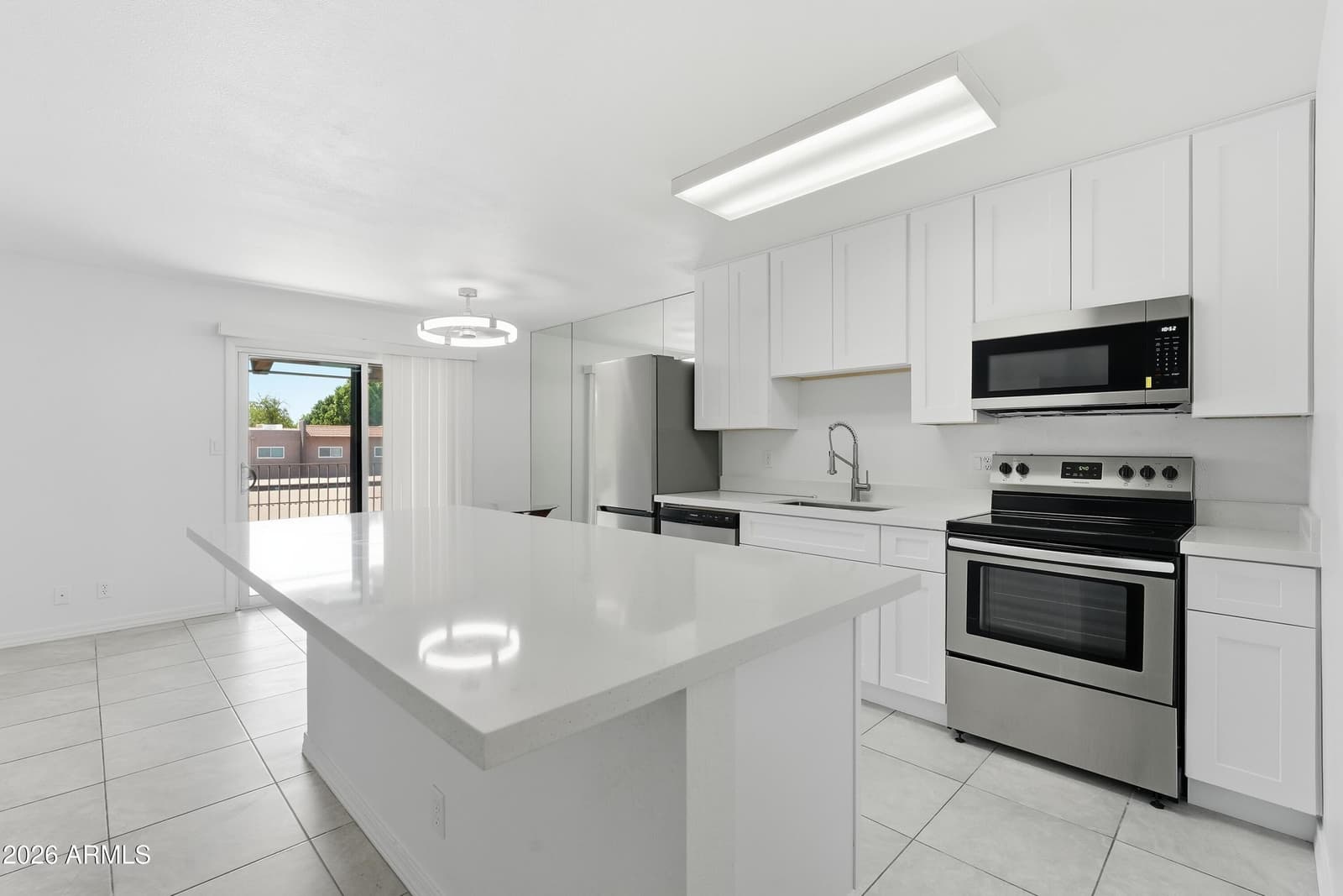 5525 E Thomas Road Unit G7, Phoenix, AZ 85018 — photo 1 of 31