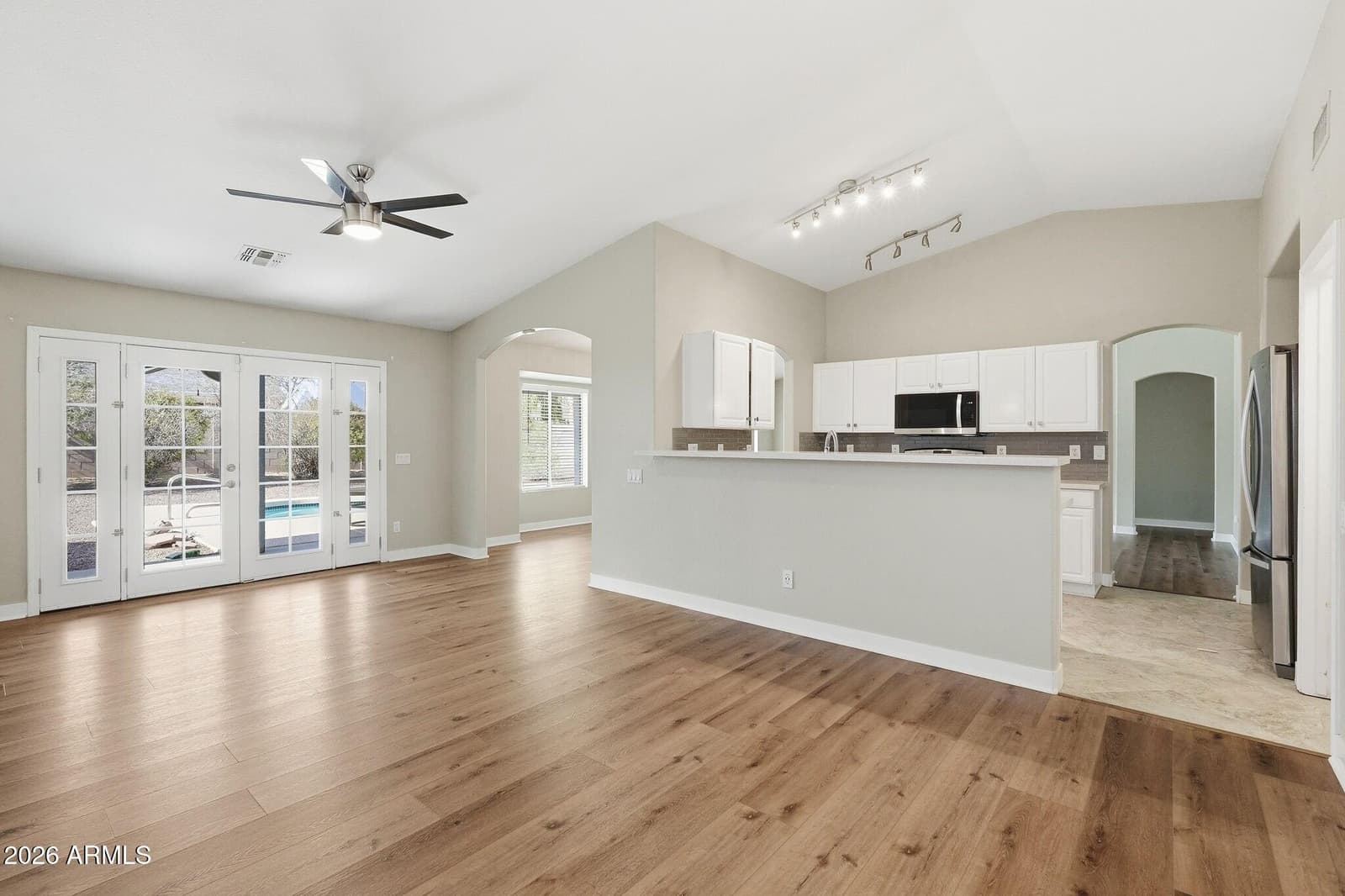 3256 E ROSEMONTE Drive, Phoenix, AZ 85050 — photo 13 of 38