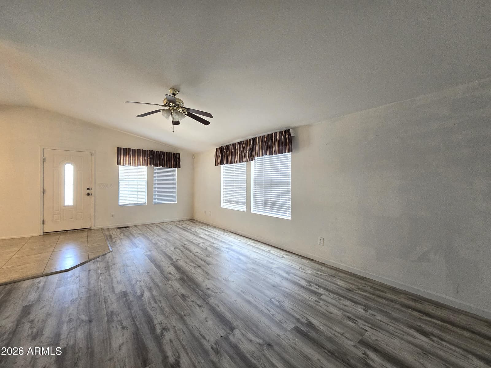 19602 N 32ND Street 38, Phoenix, AZ 85050 — photo 4 of 27