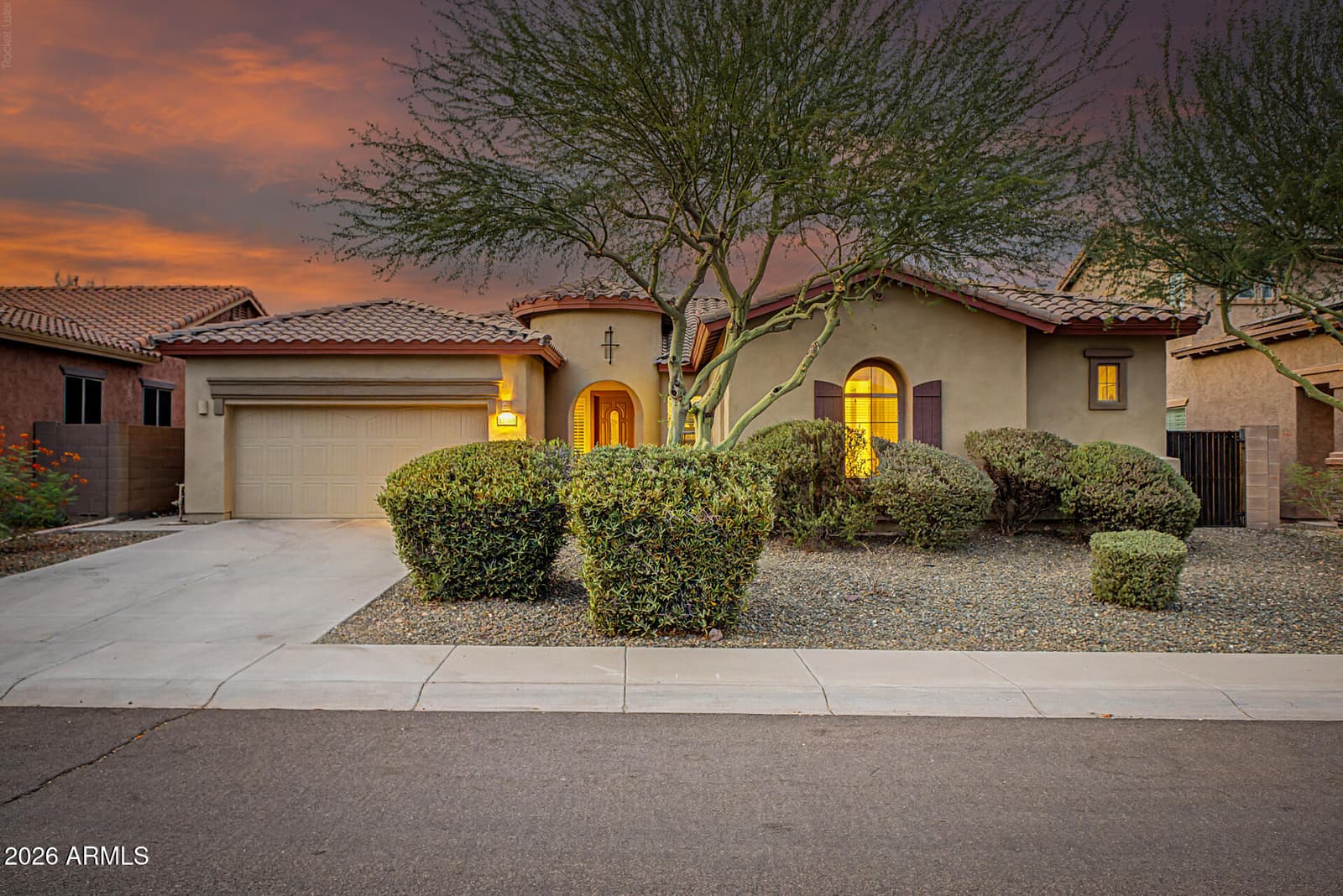13388 W CHAPAROSA Way, Peoria, AZ 85383