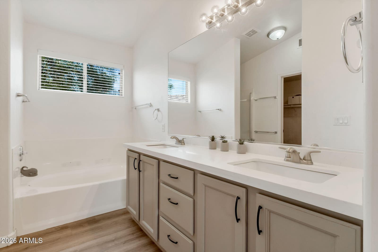 636 W DUBLIN Street, Gilbert, AZ 85233 — photo 11 of 26