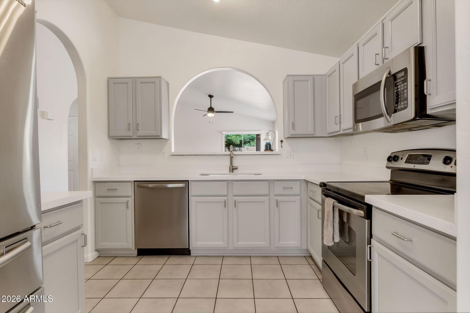 636 W DUBLIN Street, Gilbert, AZ 85233 — photo 6 of 26