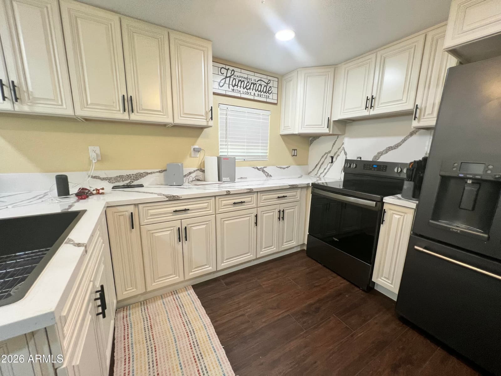20621 E EMERALD Drive, Black Canyon City, AZ 85324 — photo 15 of 44