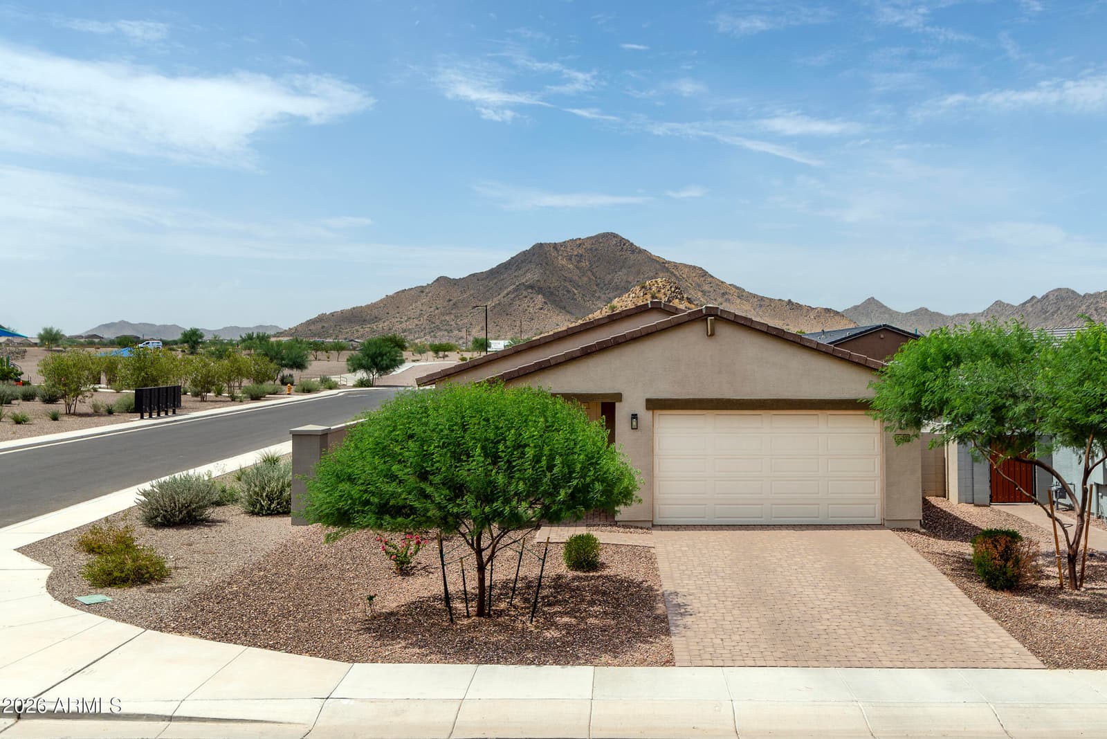 4457 W HUNTER Trail, San Tan Valley, AZ 85144 — photo 1 of 40