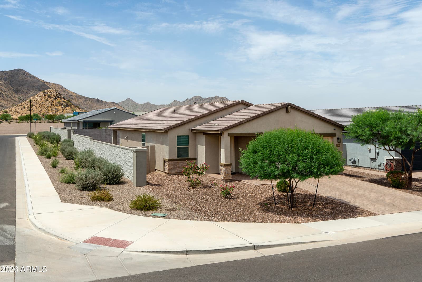 4457 W HUNTER Trail, San Tan Valley, AZ 85144 — photo 4 of 40