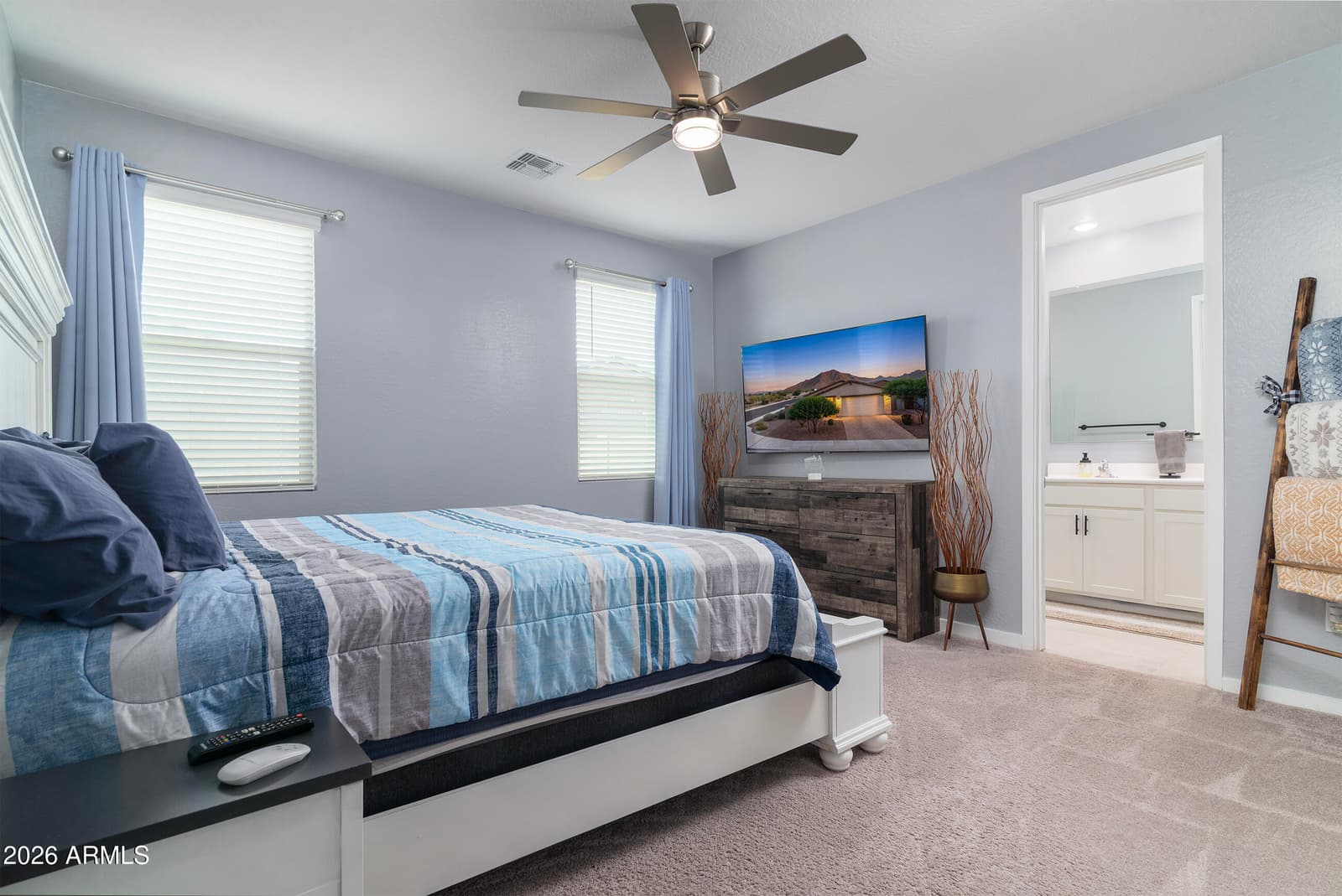 4457 W HUNTER Trail, San Tan Valley, AZ 85144 — photo 15 of 40
