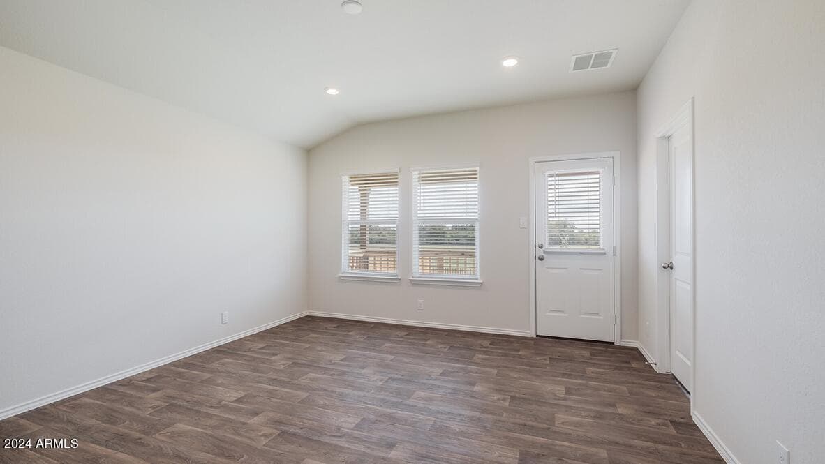 2884 W Shapperd Avenue, Apache Junction, AZ 85120 — photo 3 of 12
