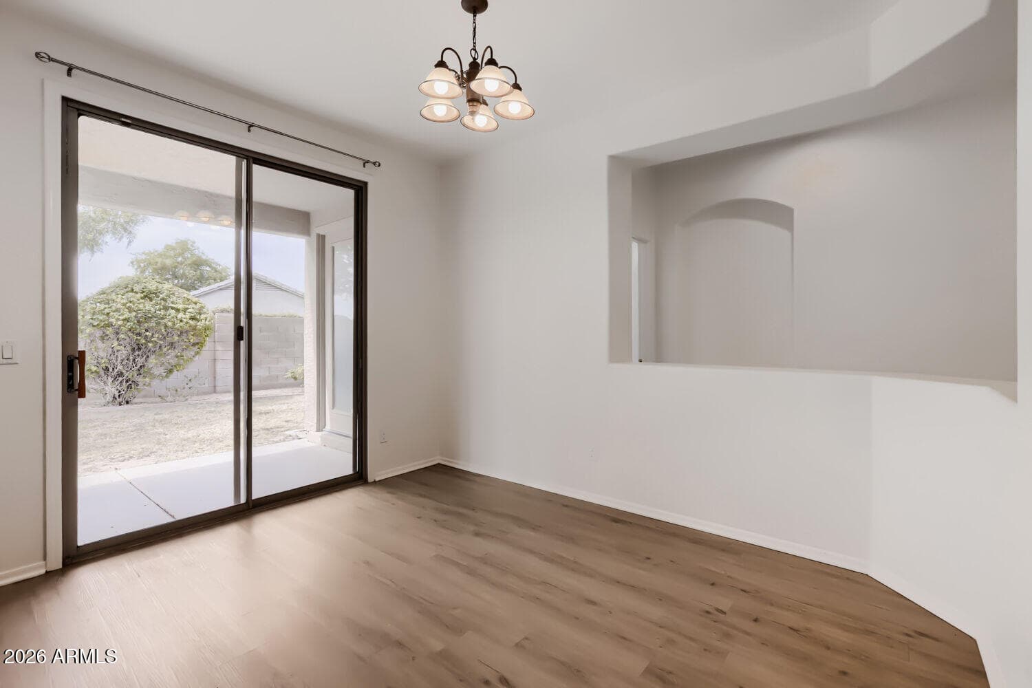 9403 W ROSS Avenue, Peoria, AZ 85382 — photo 10 of 28