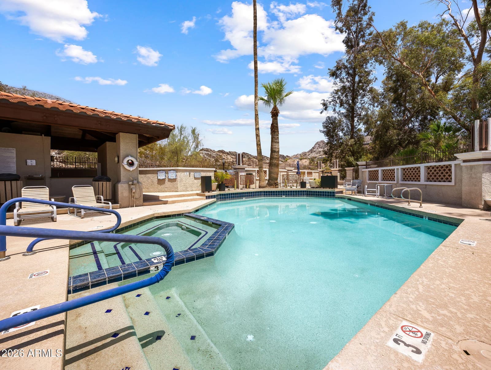 7557 N DREAMY DRAW Drive 154, Phoenix, AZ 85020 — photo 25 of 28