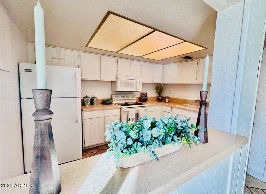 4201 E Camelback Road 79, Phoenix, AZ 85018 — photo 11 of 37