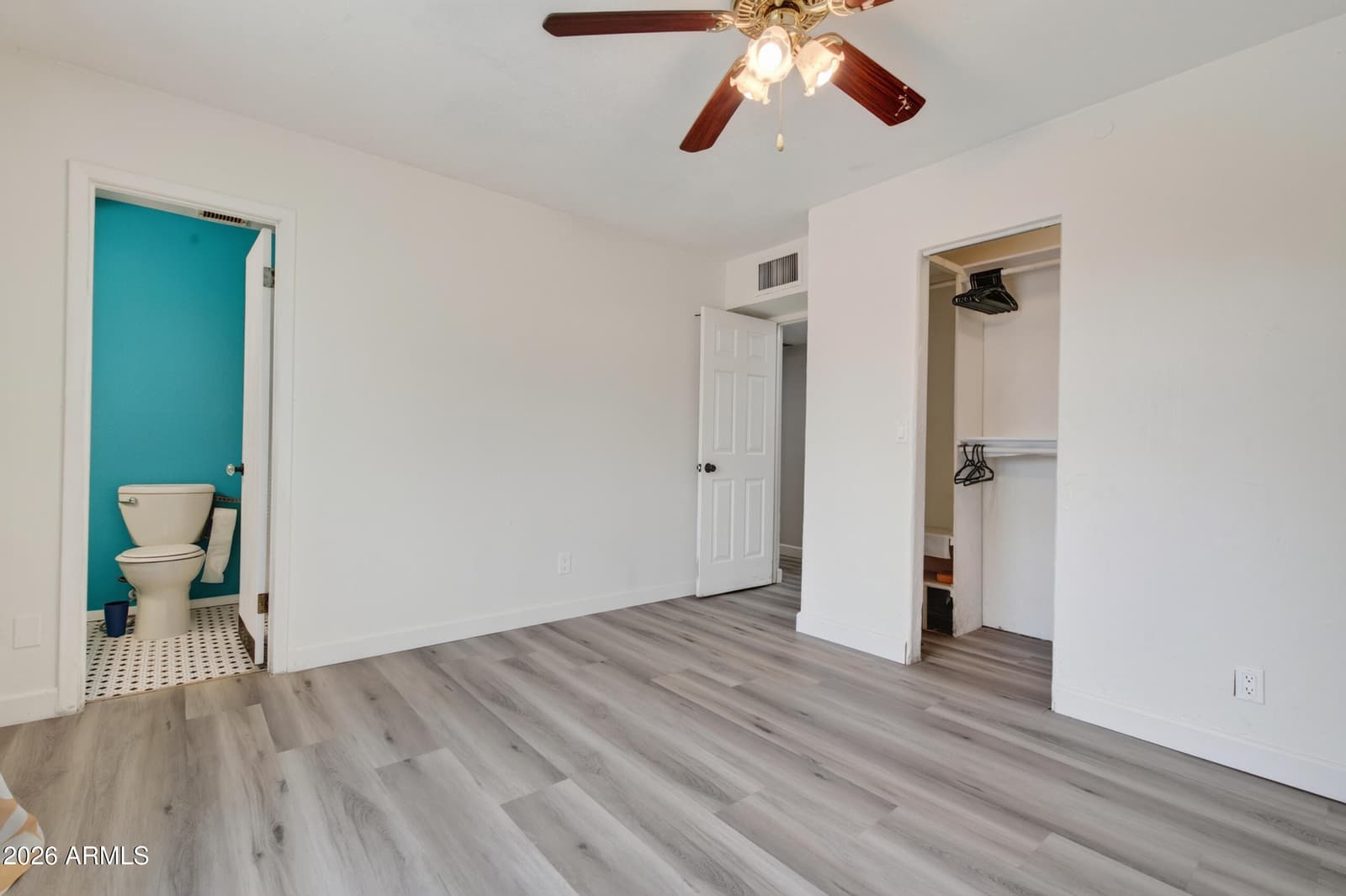 2049 W JOAN DE ARC Avenue, Phoenix, AZ 85029 — photo 15 of 34