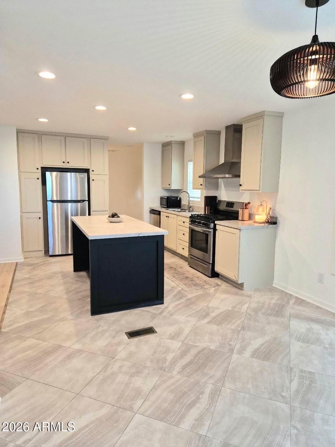 400 W Baseline Road 241, Tempe, AZ 85284 — photo 9 of 11