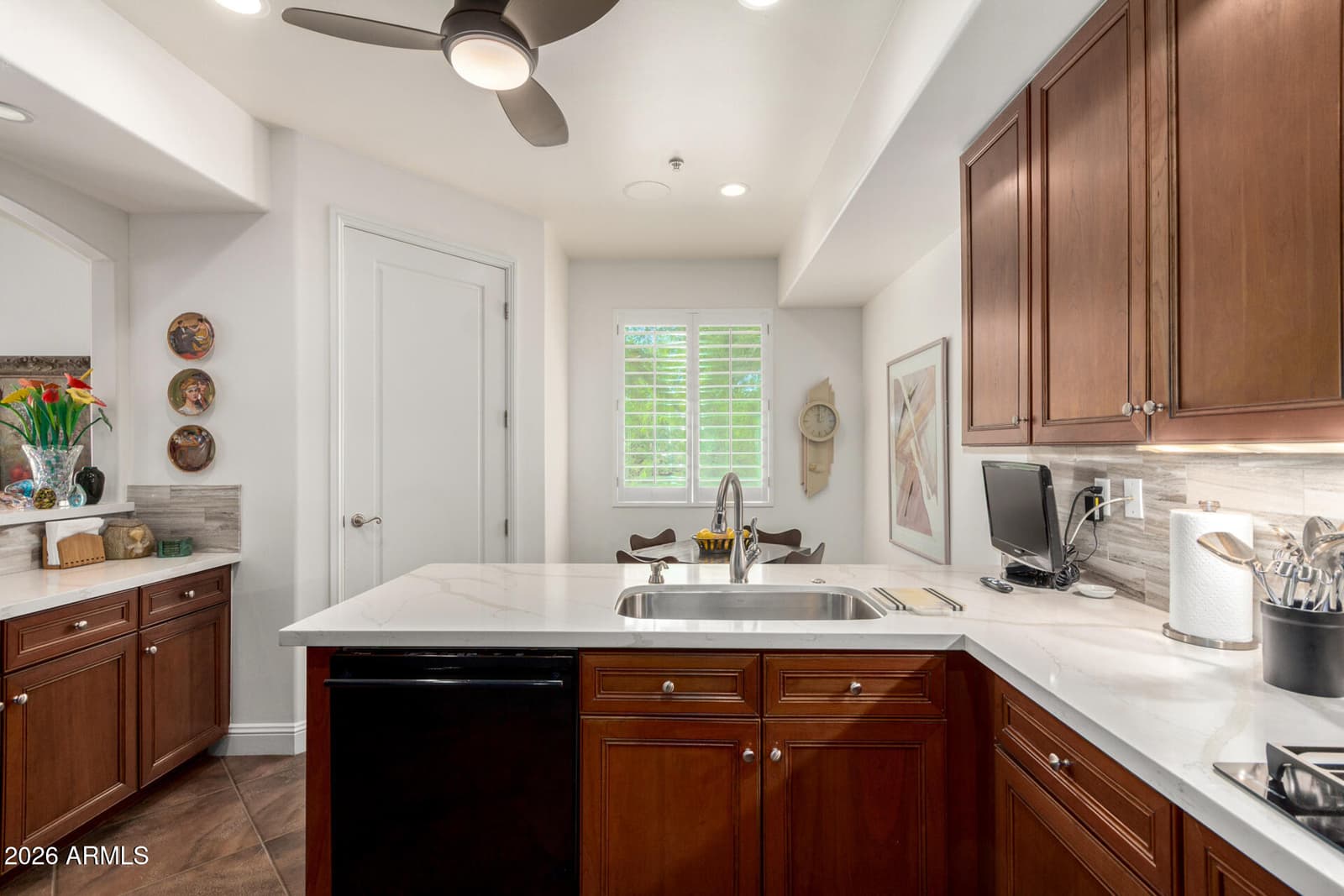 3801 N GOLDWATER Boulevard G201, Scottsdale, AZ 85251 — photo 11 of 54