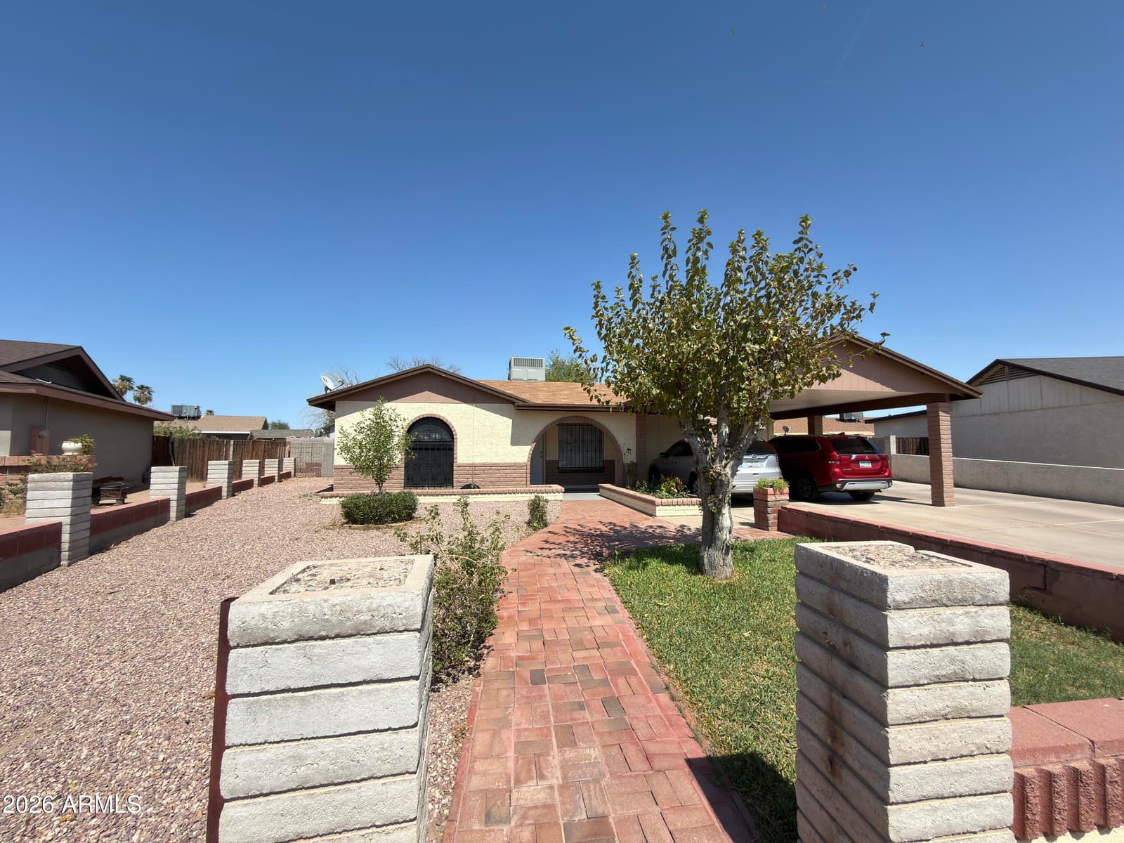 615 N 61ST Drive, Phoenix, AZ 85043 — photo 1 of 34