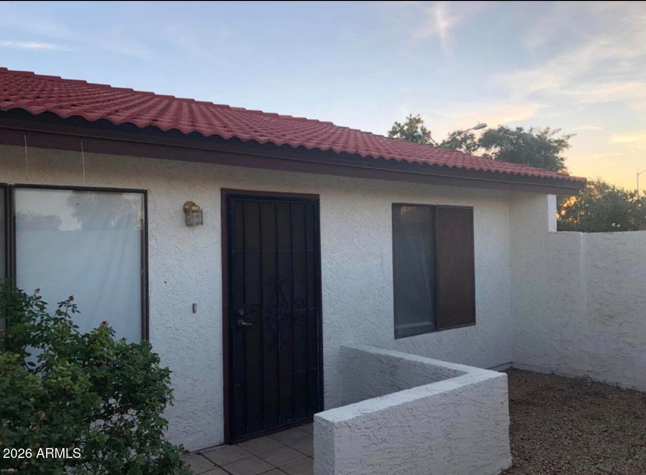 2824 E WALTANN Lane 4, Phoenix, AZ 85032 — photo 2 of 3
