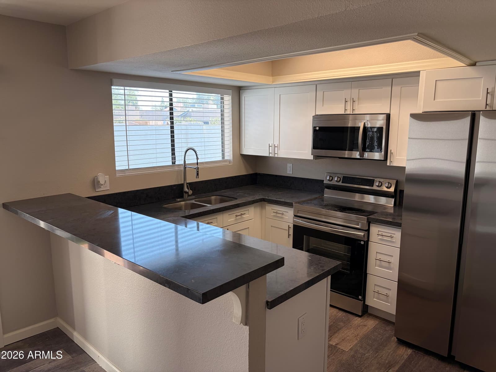 2824 E WALTANN Lane 4, Phoenix, AZ 85032 — photo 3 of 3