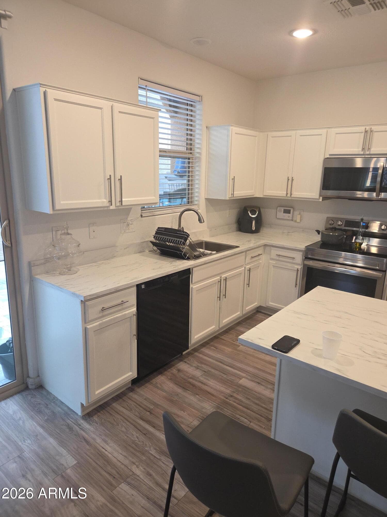 7835 W ALVARADO Road, Phoenix, AZ 85035 — photo 9 of 27
