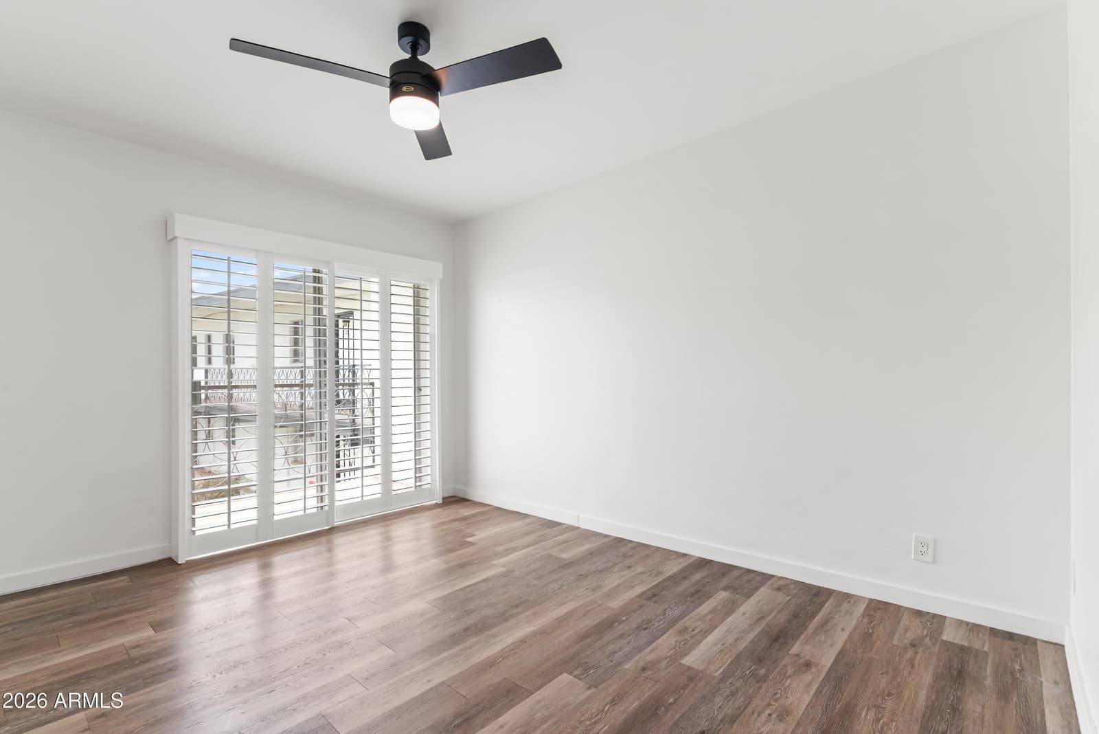 3242 E CAMELBACK Road 204, Phoenix, AZ 85018 — photo 15 of 41