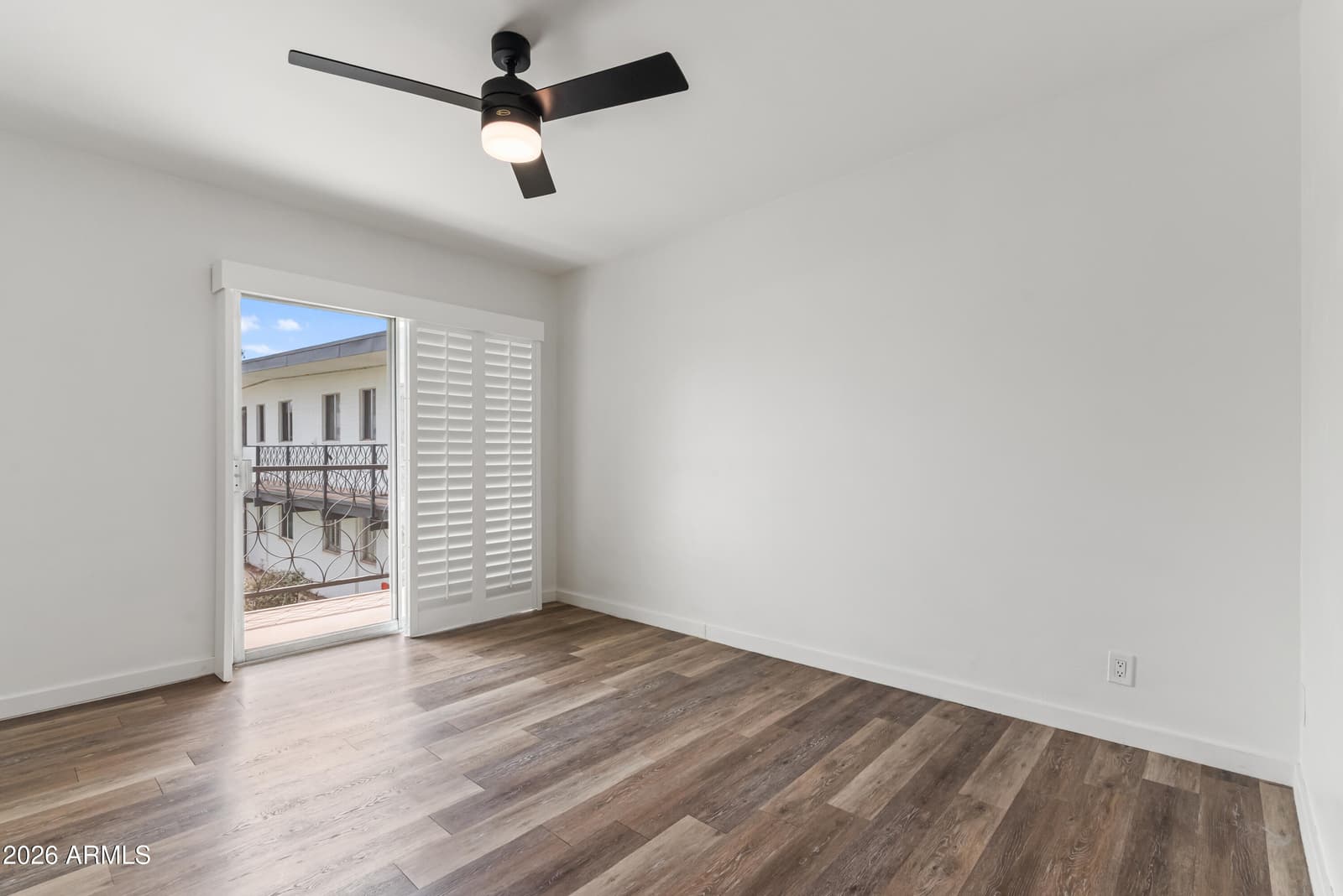 3242 E CAMELBACK Road 204, Phoenix, AZ 85018 — photo 17 of 41