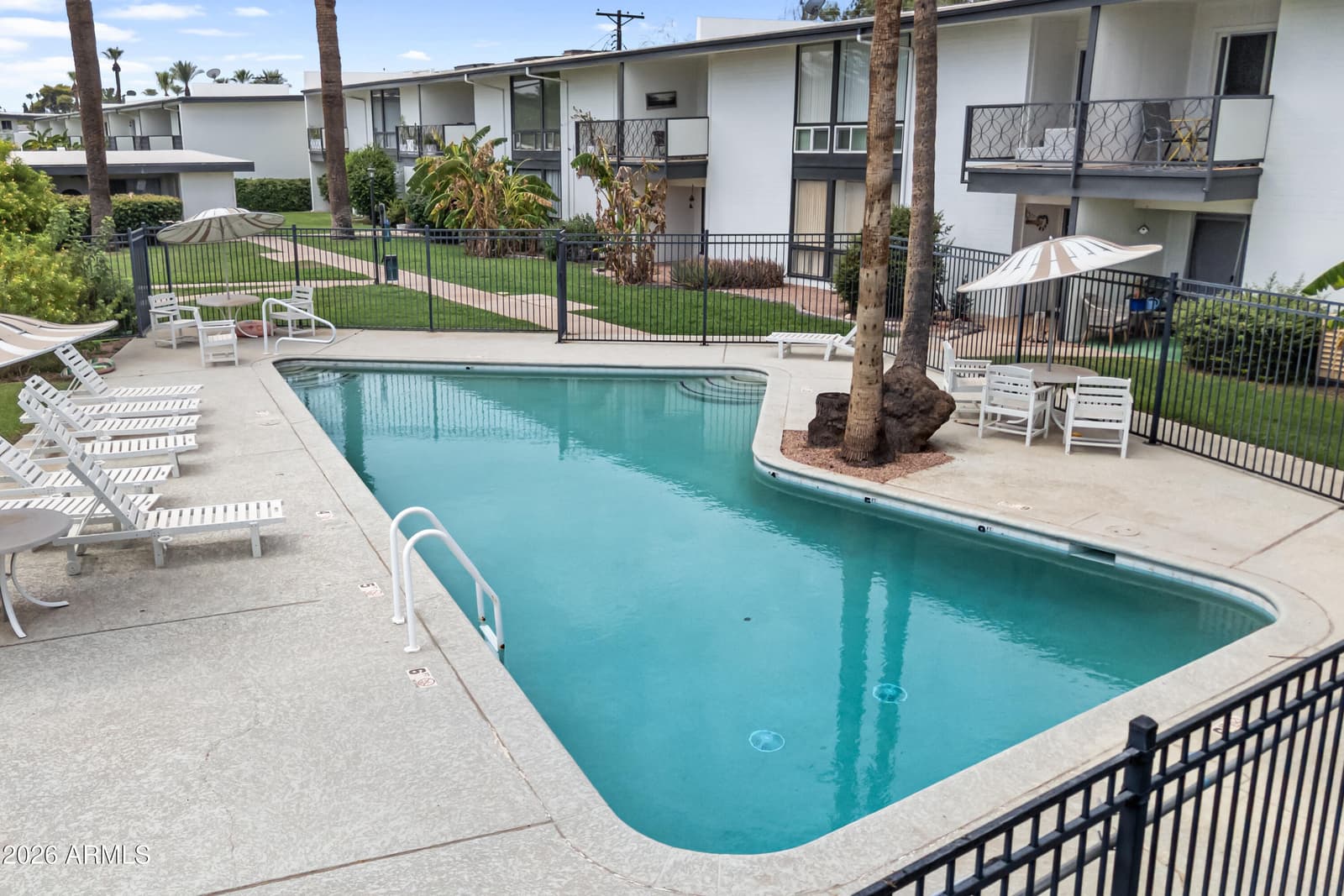 3242 E CAMELBACK Road 204, Phoenix, AZ 85018 — photo 31 of 41