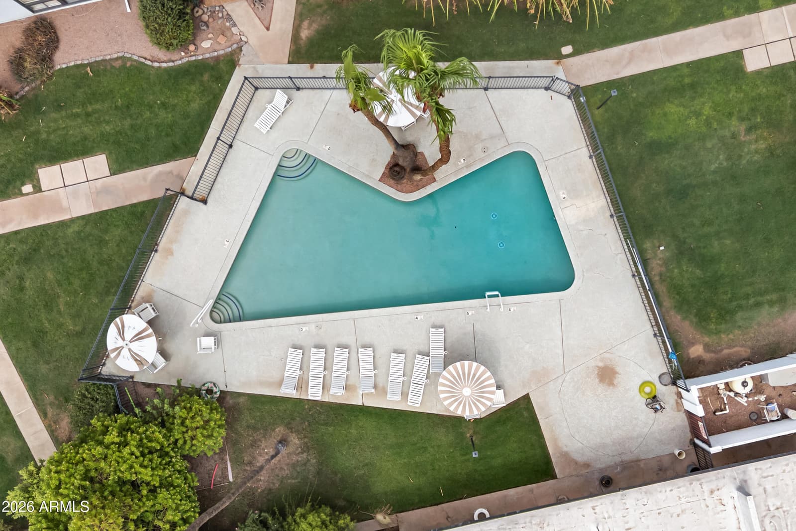 3242 E CAMELBACK Road 204, Phoenix, AZ 85018 — photo 32 of 41