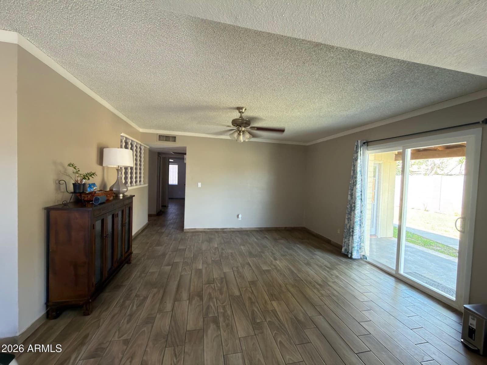 615 N 61ST Drive, Phoenix, AZ 85043 — photo 8 of 34