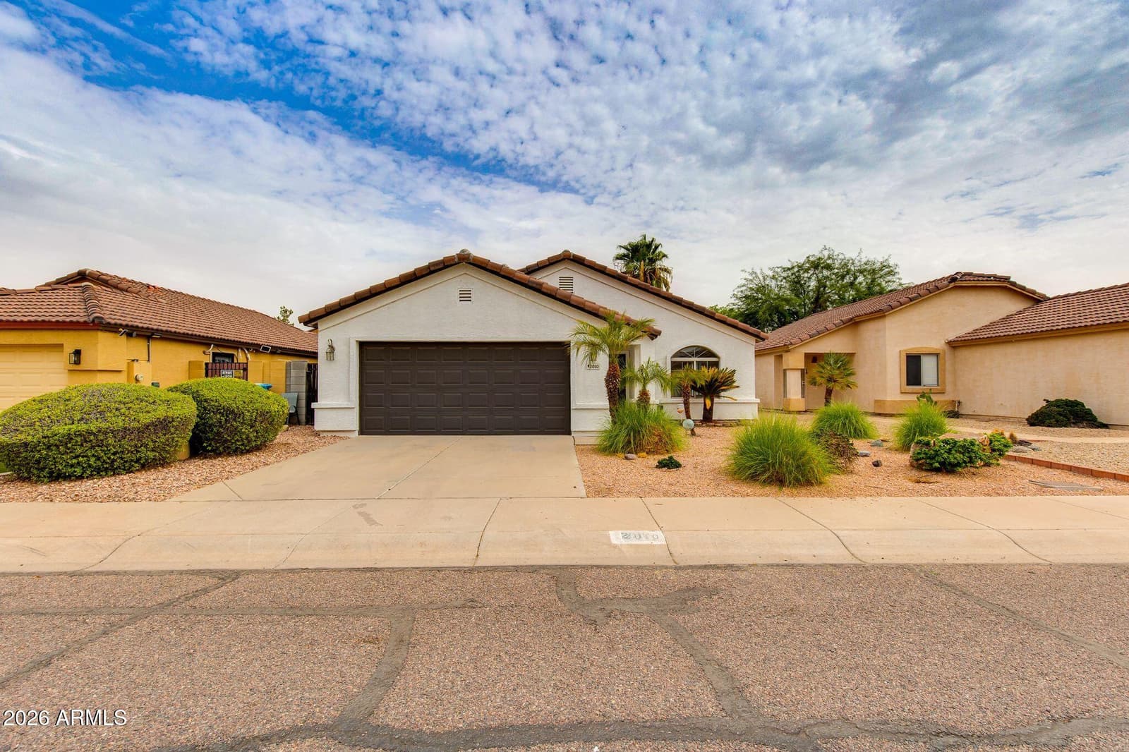 2010 E AIRE LIBRE Avenue, Phoenix, AZ 85022 — photo 1 of 24