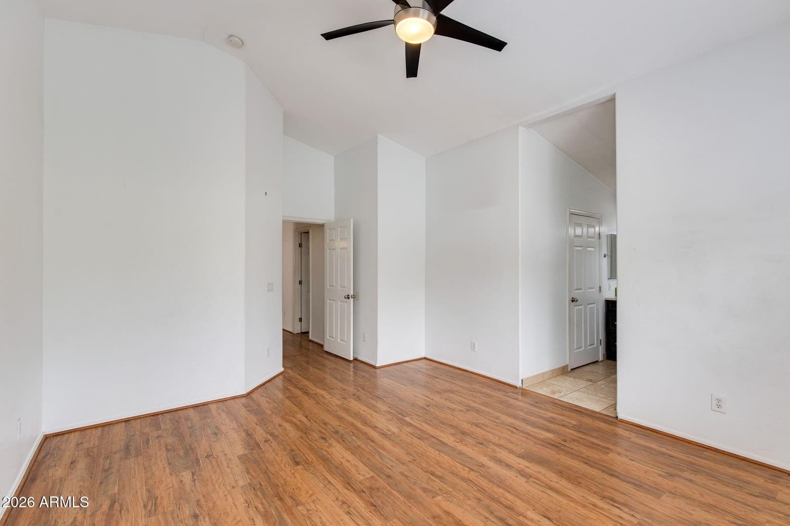 2010 E AIRE LIBRE Avenue, Phoenix, AZ 85022 — photo 13 of 24