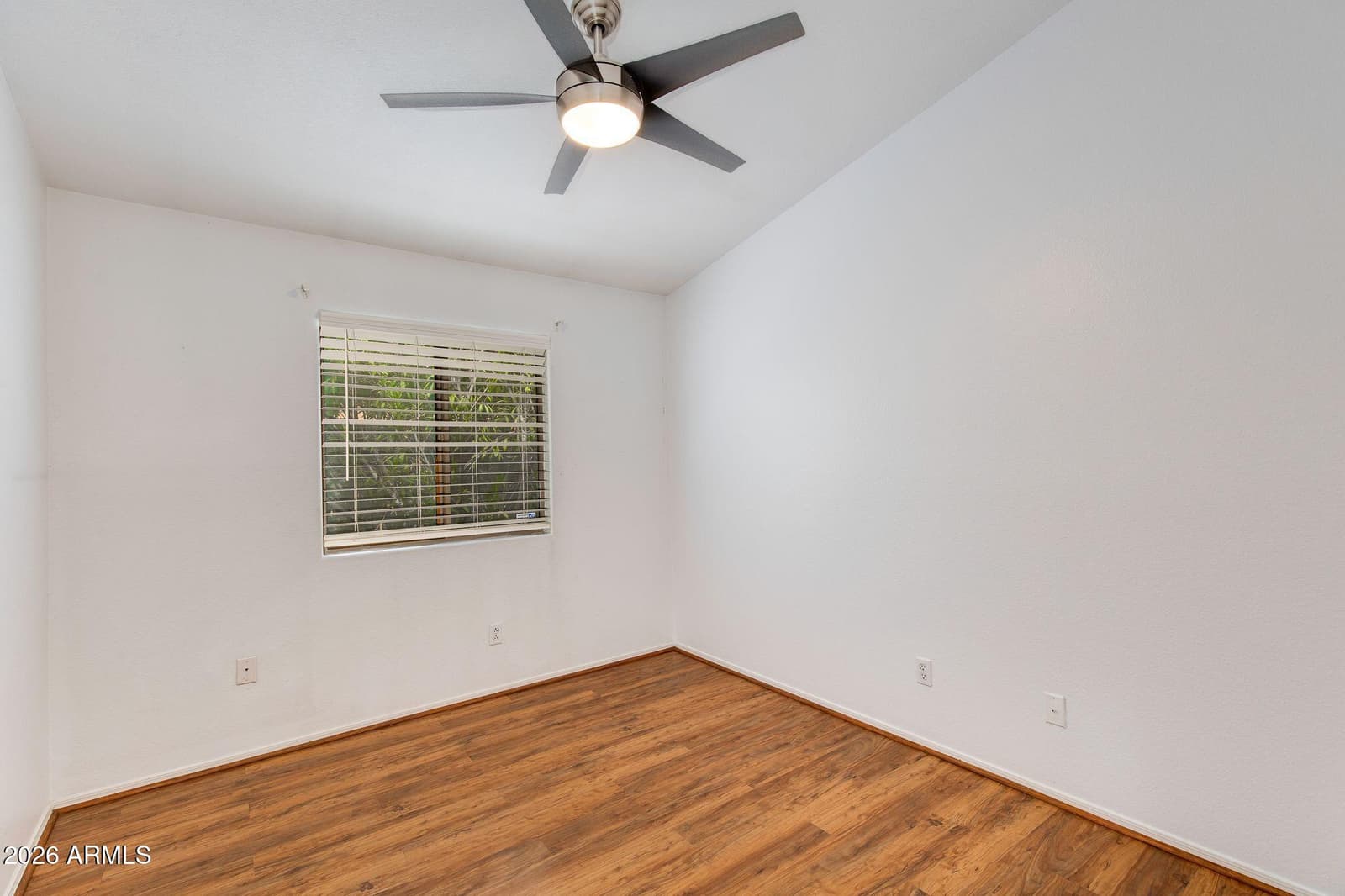 2010 E AIRE LIBRE Avenue, Phoenix, AZ 85022 — photo 16 of 24