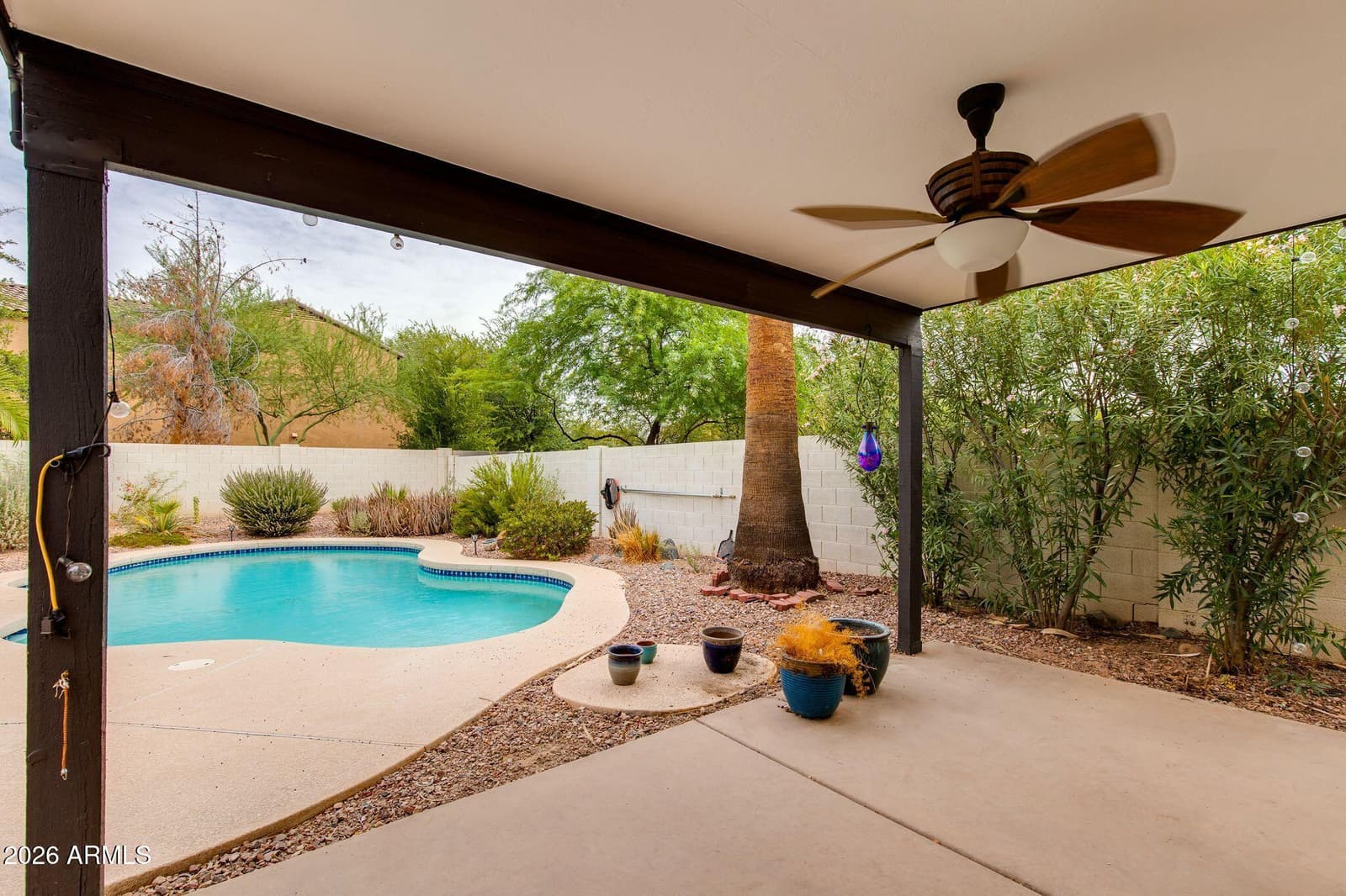 2010 E AIRE LIBRE Avenue, Phoenix, AZ 85022 — photo 18 of 24