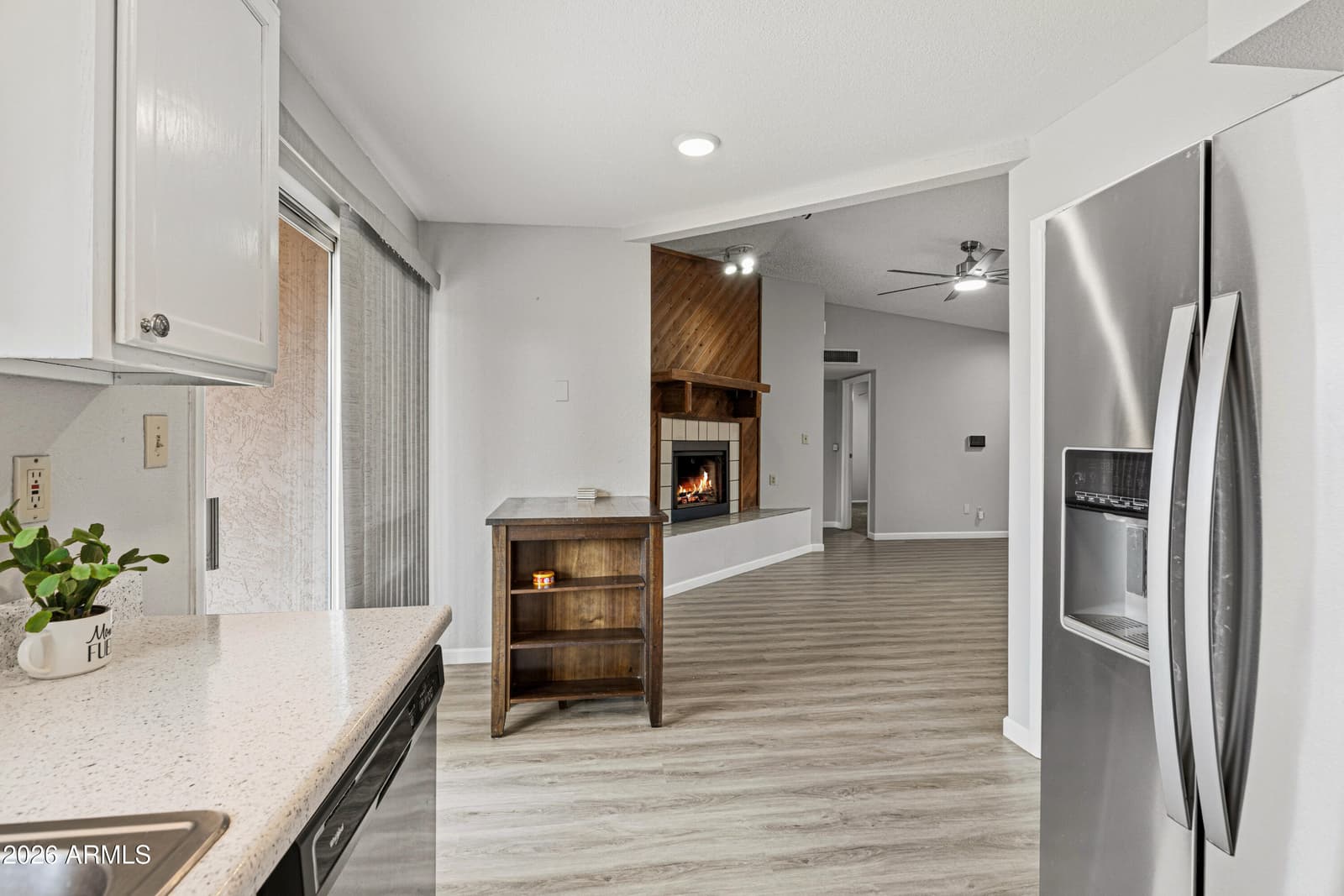 1510 W WICKIEUP Lane, Phoenix, AZ 85027 — photo 11 of 33