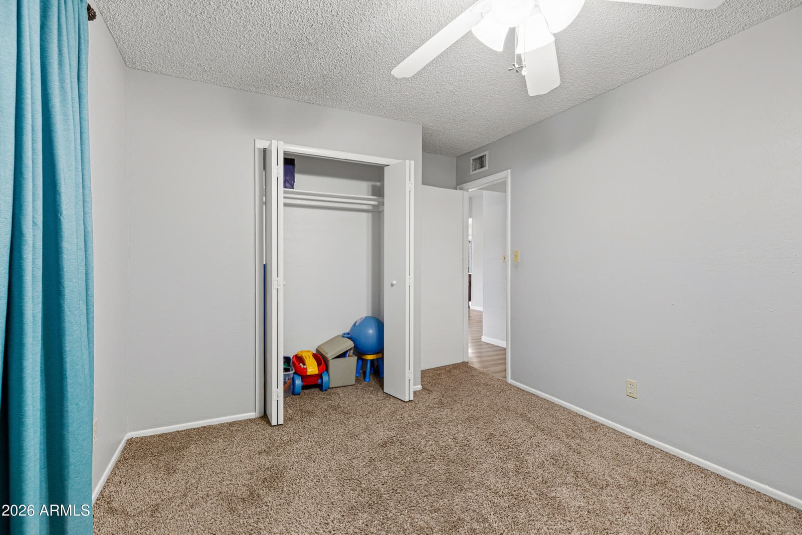 1510 W WICKIEUP Lane, Phoenix, AZ 85027 — photo 16 of 33