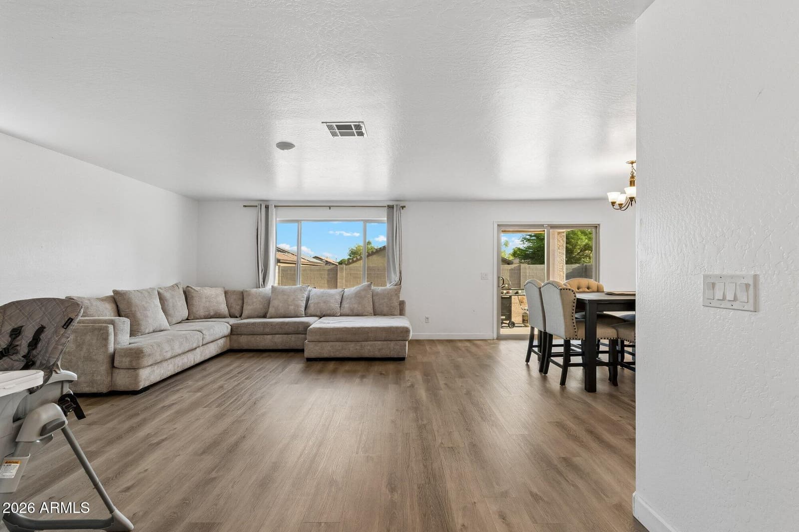 17145 W STRAIGHT ARROW Lane, Surprise, AZ 85387 — photo 4 of 12