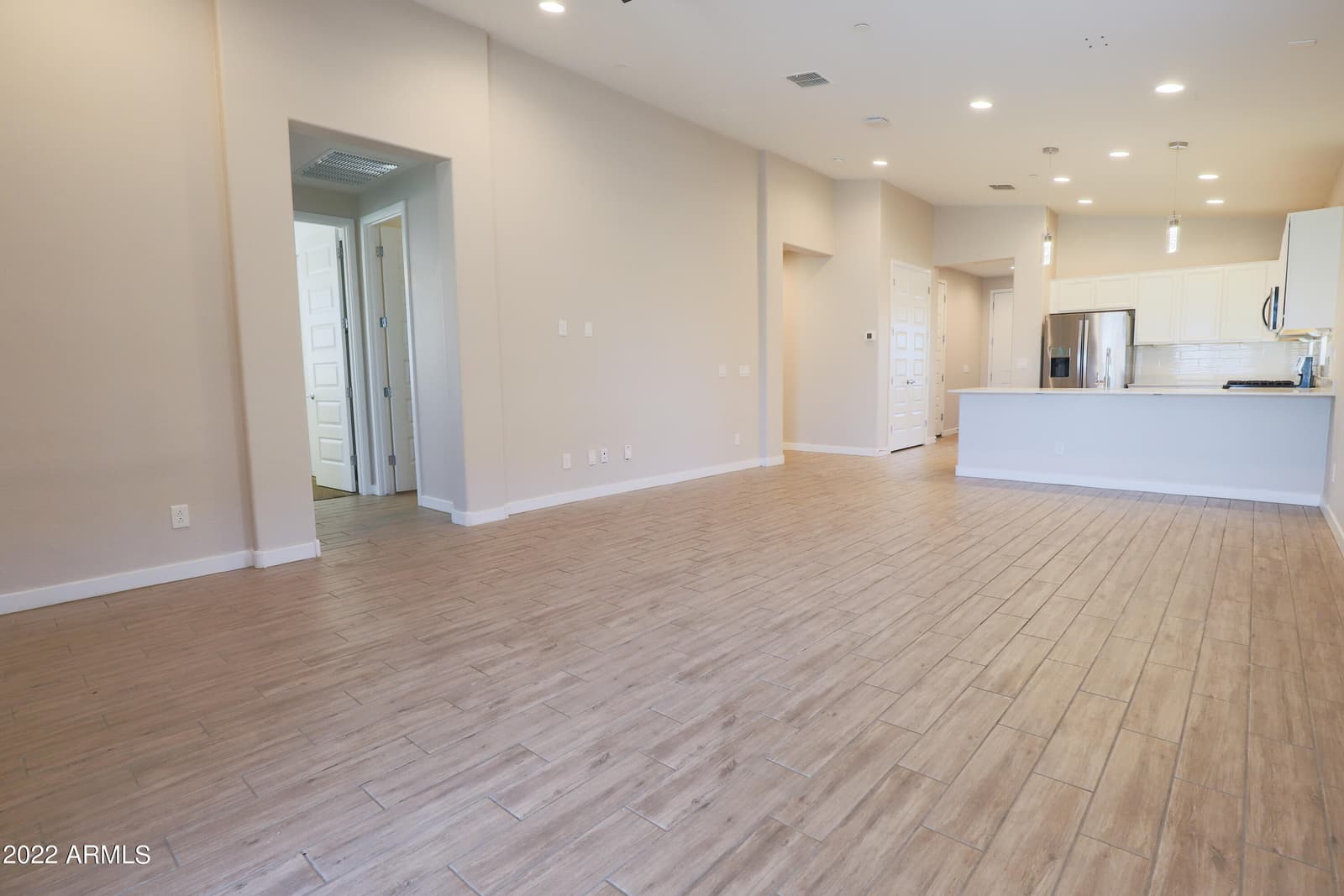 9606 E TESLA Avenue, Mesa, AZ 85212 — photo 13 of 35