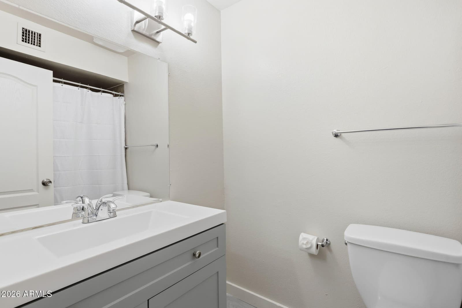 4625 N 75th Lane, Phoenix, AZ 85033 — photo 13 of 32